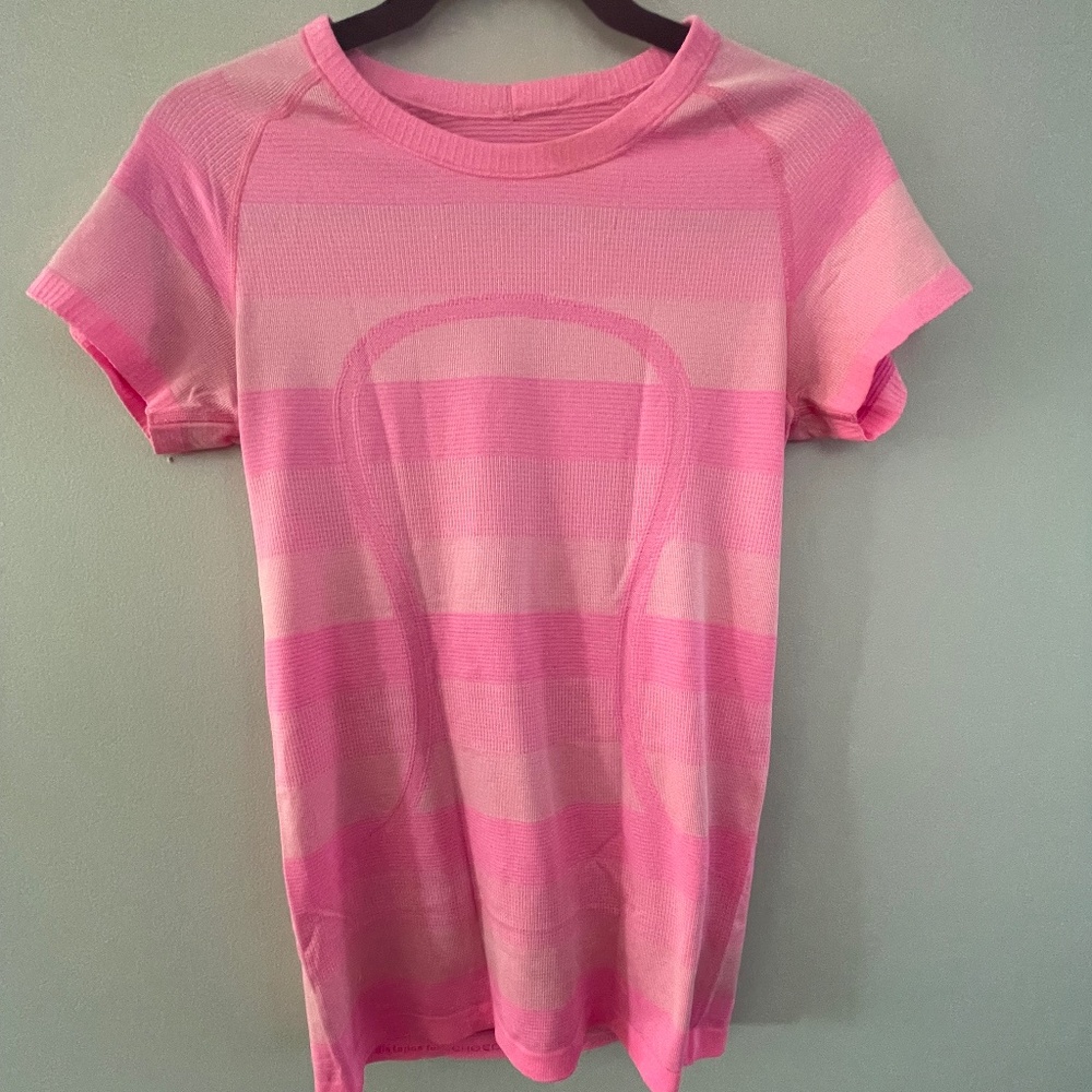 Lululemon running Tee, size 8